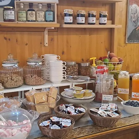 莫纳斯泰罗住宿加早餐旅馆 住宿加早餐酒店 3*